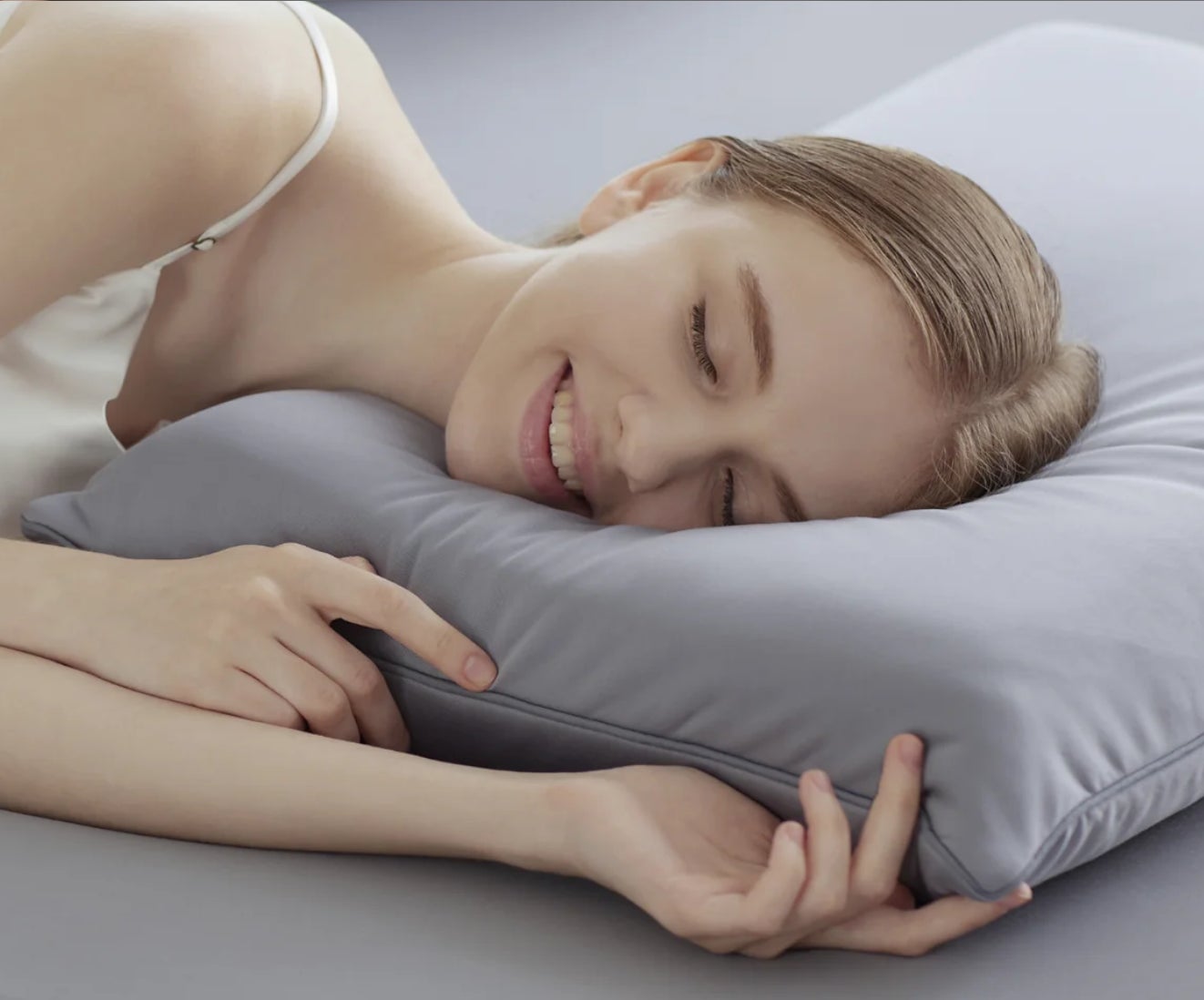 Limne the Pillow