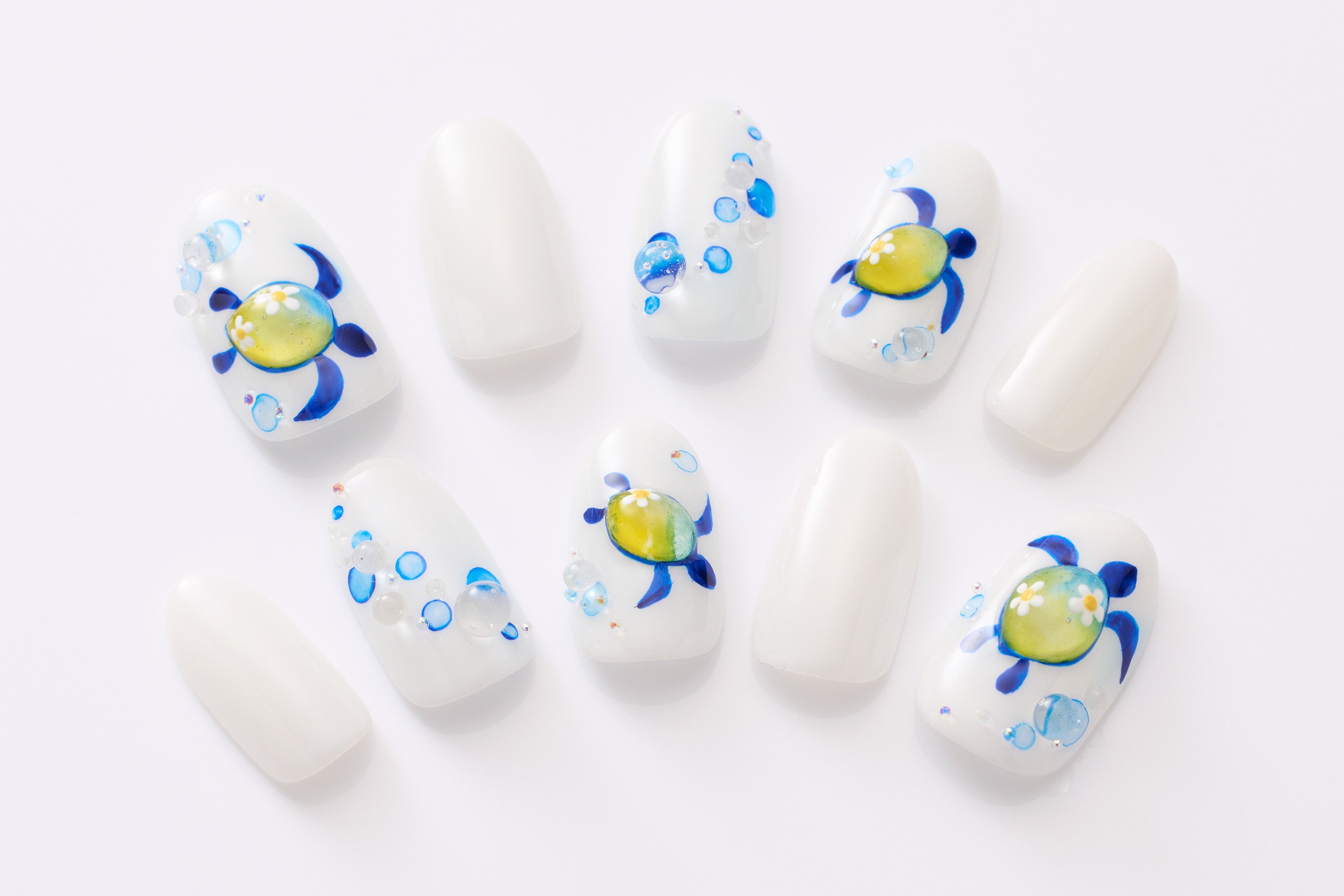 柏木由紀子さんデザインネイル