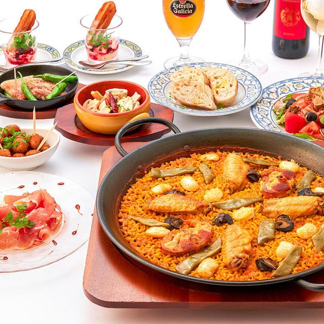 パエリアチャンピオンのパエリアとご一緒にどうぞ！