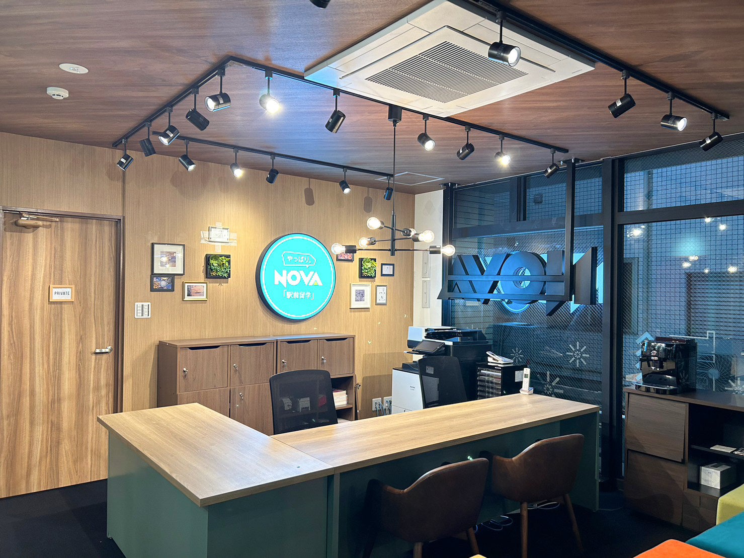 NOVA内観イメージ