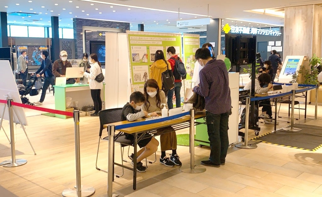 有明ガーデン「ガンダムR作戦 2021」の様子