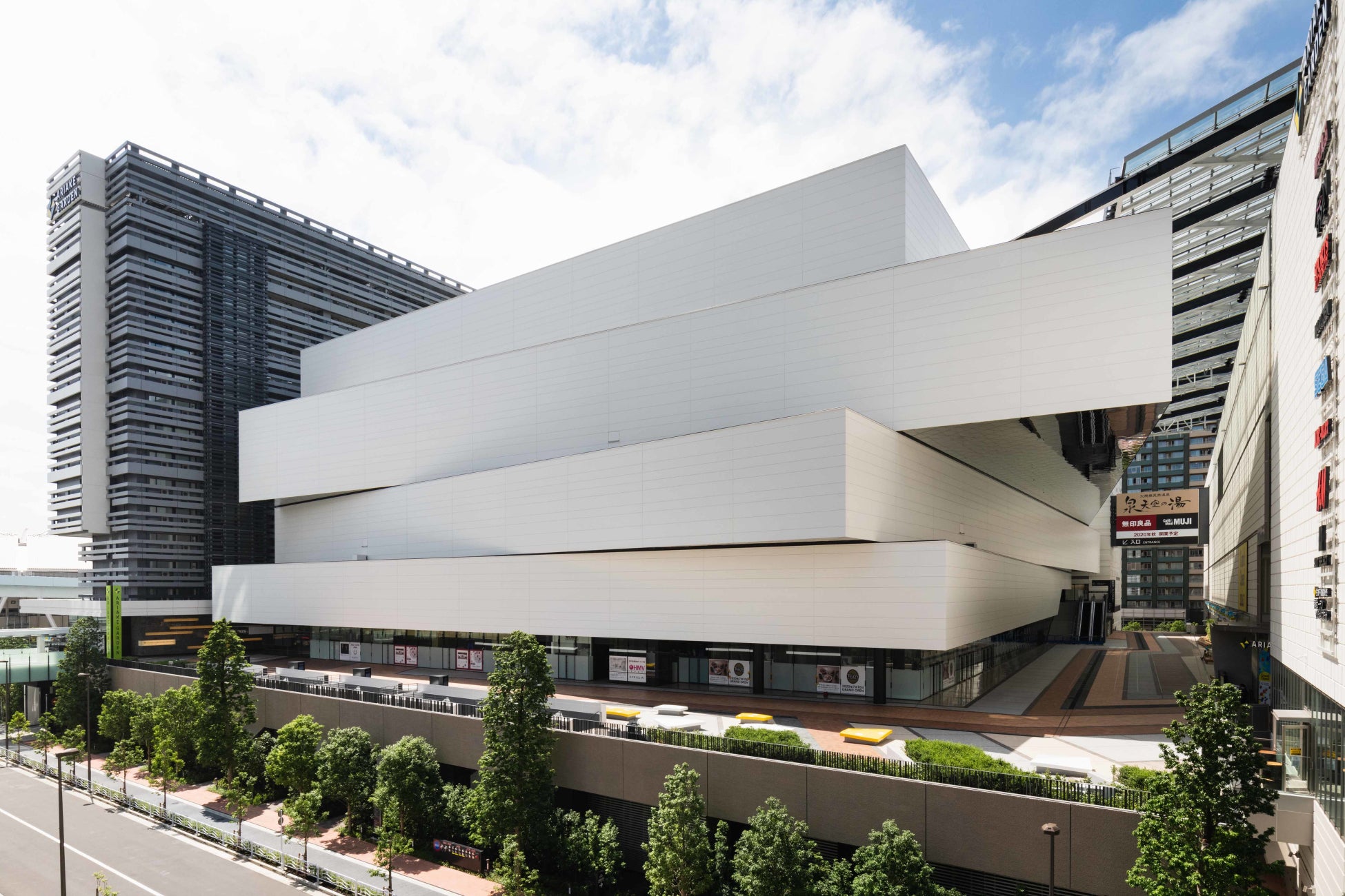 東京ガーデンシアター外観