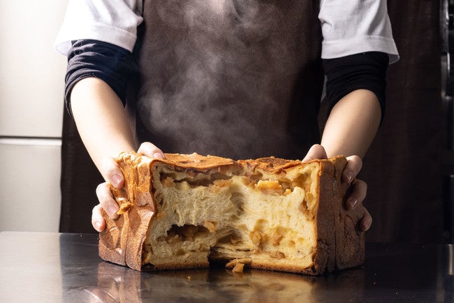 ずっしり贅沢りんご食パン