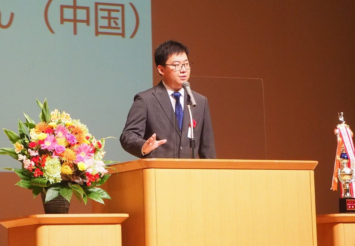 金賞 リュウ・カホウさん