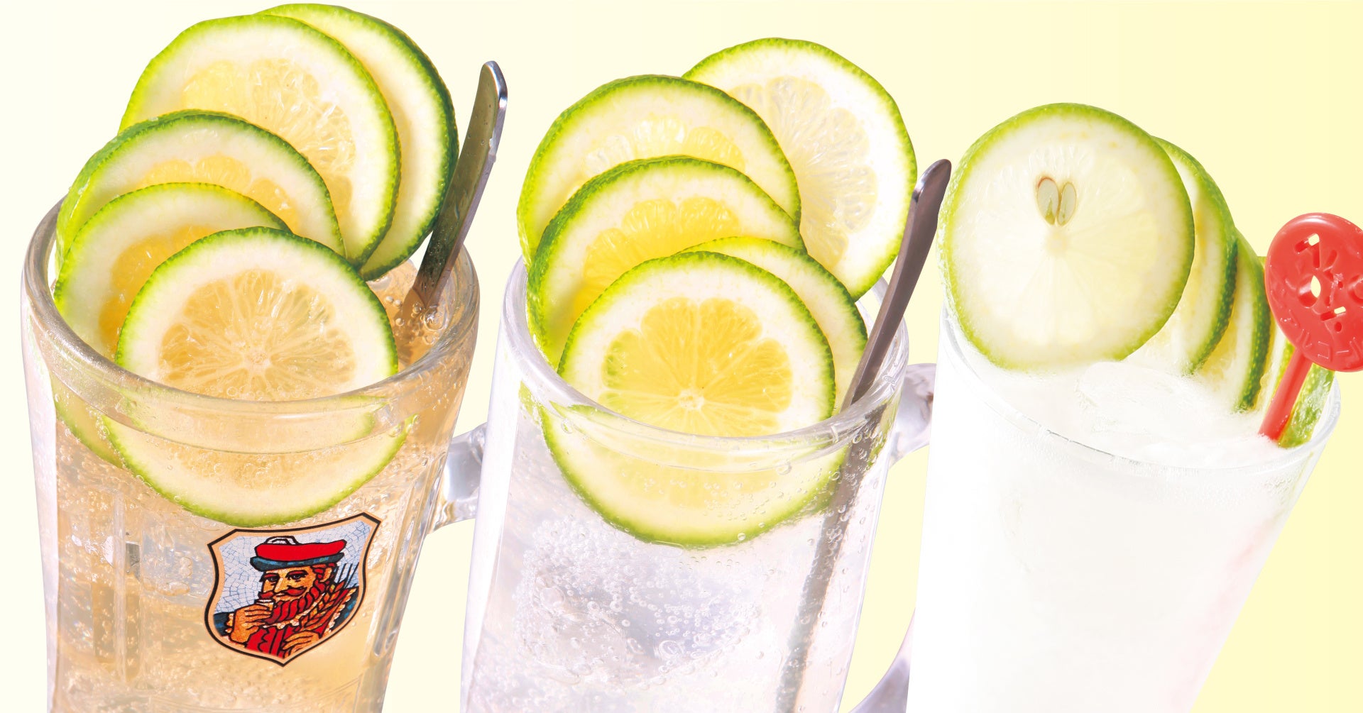 左-広島レモンハイボール　中-広島レモンサワー　右-初恋カルピスレモン