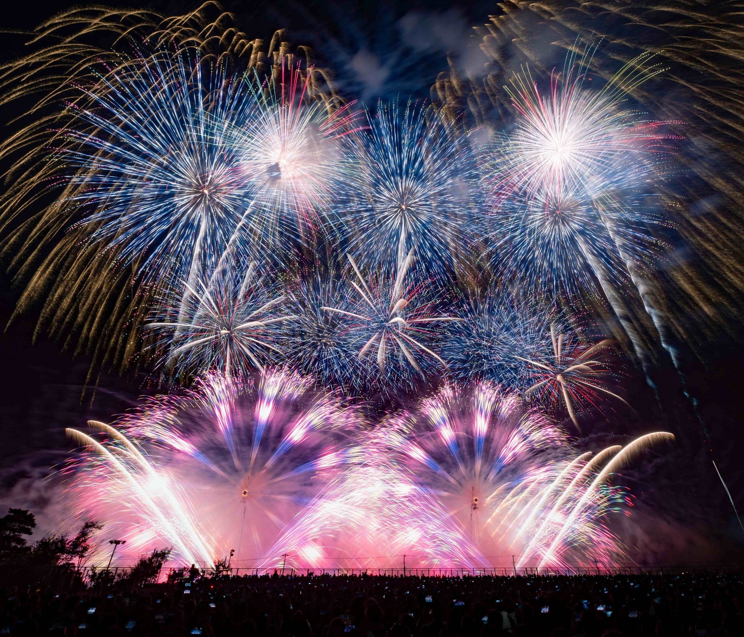 【日本初】花火×ドローン×音楽×花火タワーが完全シンクロする花火大会 成田市制施行70周年『2024 NARITA花火大会in印旛沼』11月2日開催! | 株式会社日本橋丸玉屋のプレスリリース