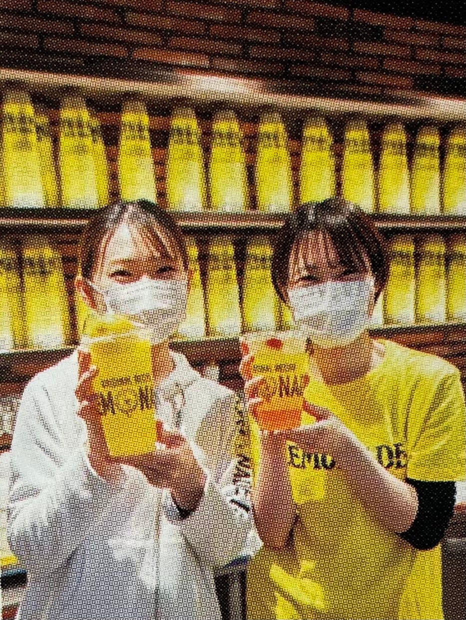 紙屋町シャレオ店 馬場岡店長とスタッフ