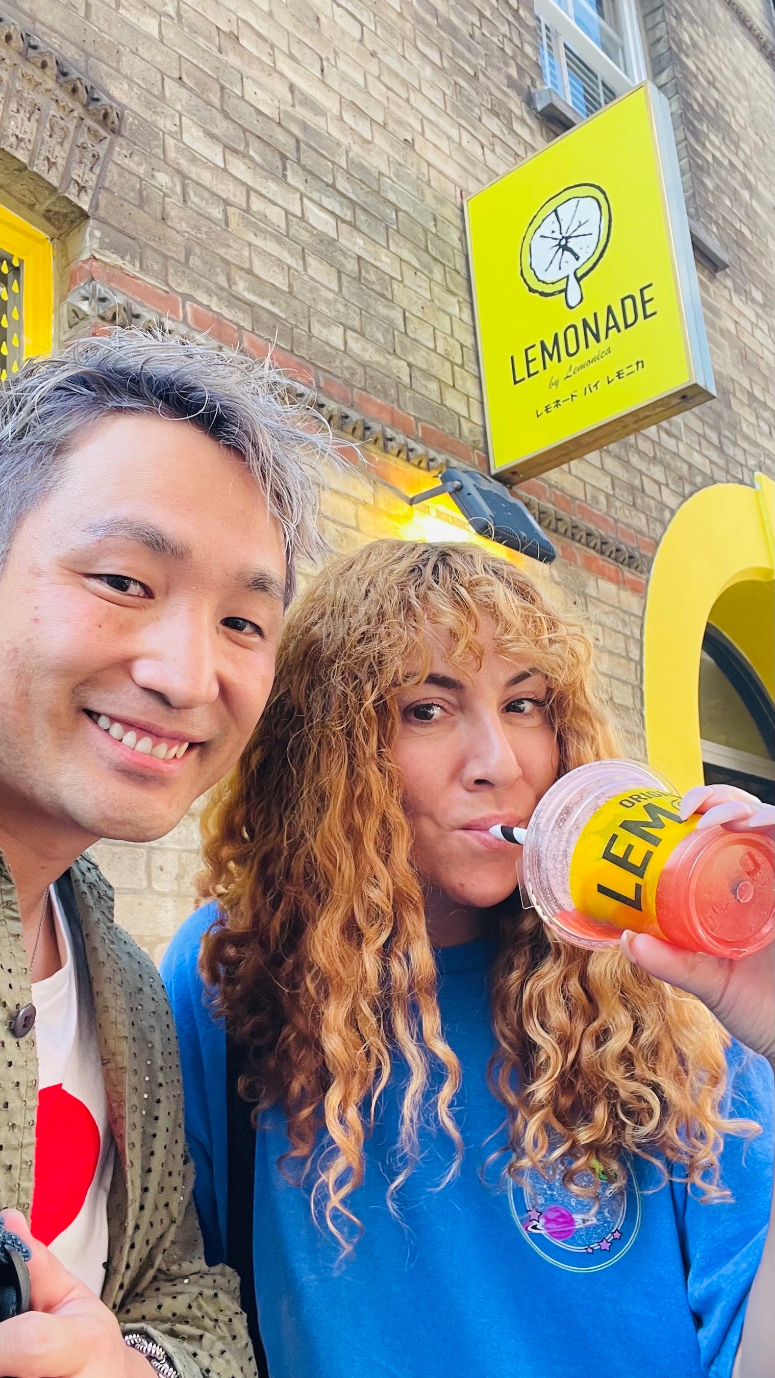 レモニカ代表 河村（左）とNatasha Zinko（右）