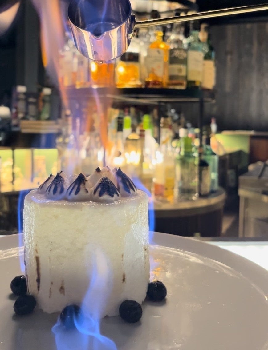 アイスケーキ「ベイクド・アラスカ」