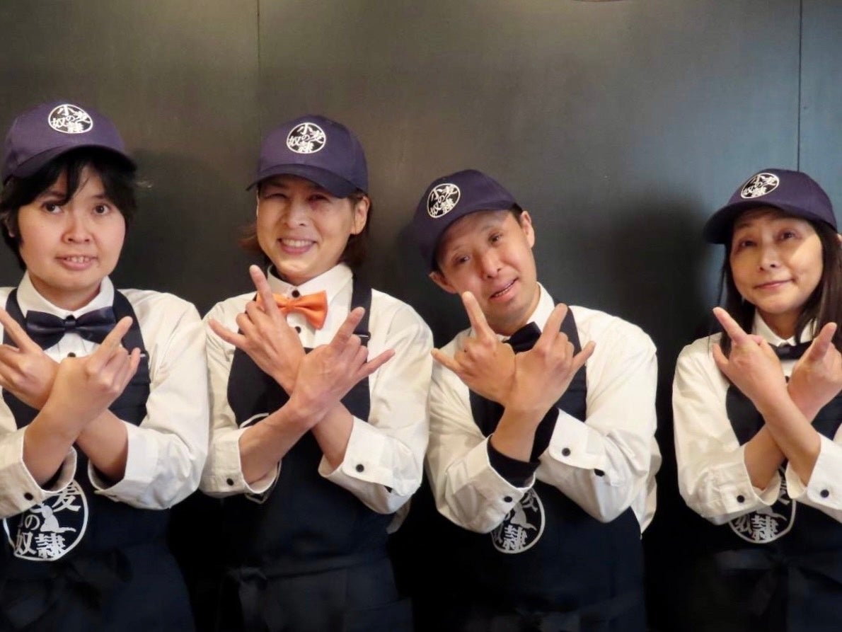 豊橋野依町店 店長しきえとクルー