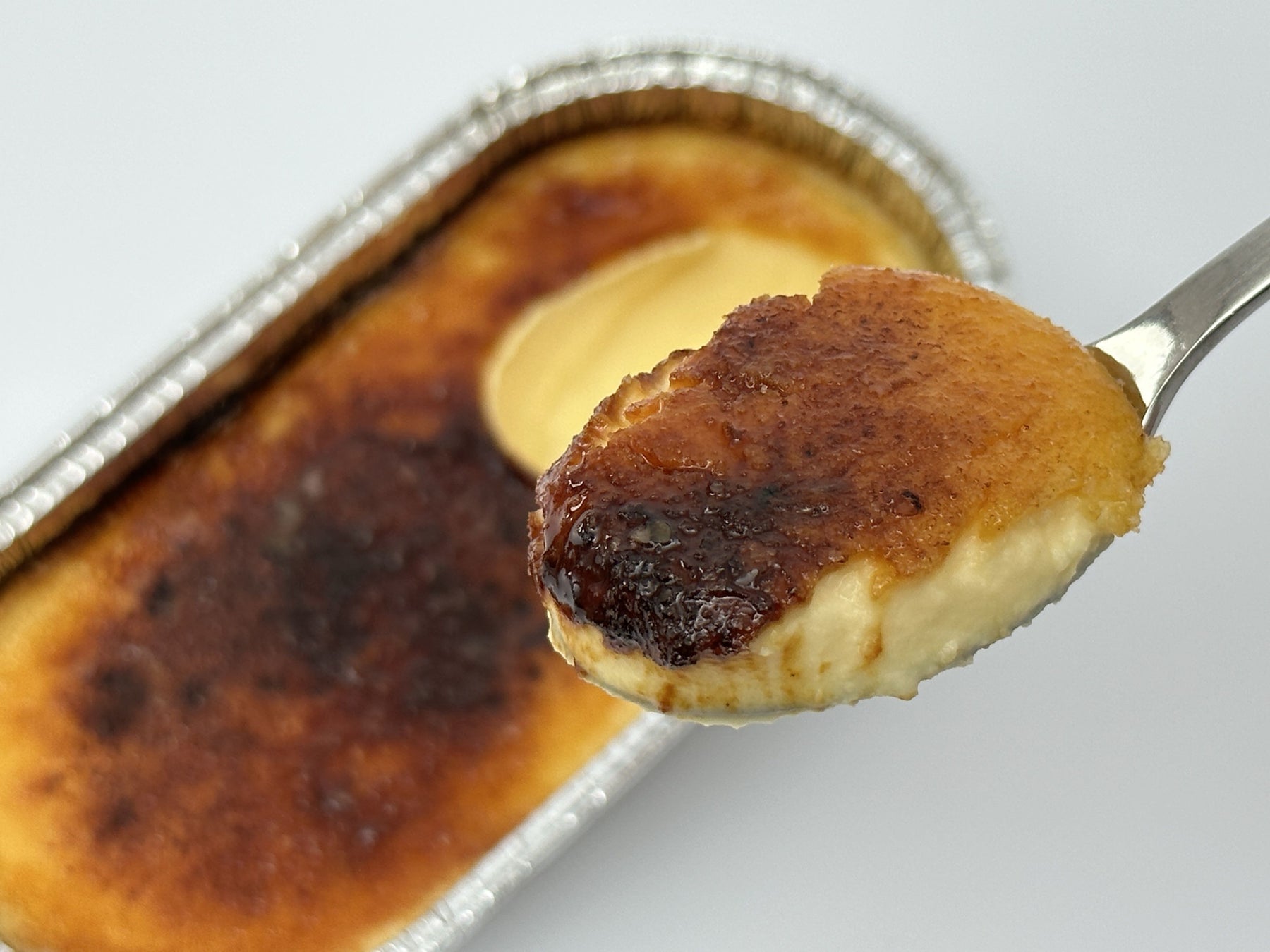 カタラーナ キャラメリゼした表面の香ばしい風味がたまらない