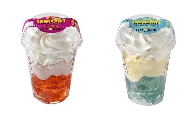 （左）ピンクレモネードパルフェ（右）ソーダレモネードパルフェ