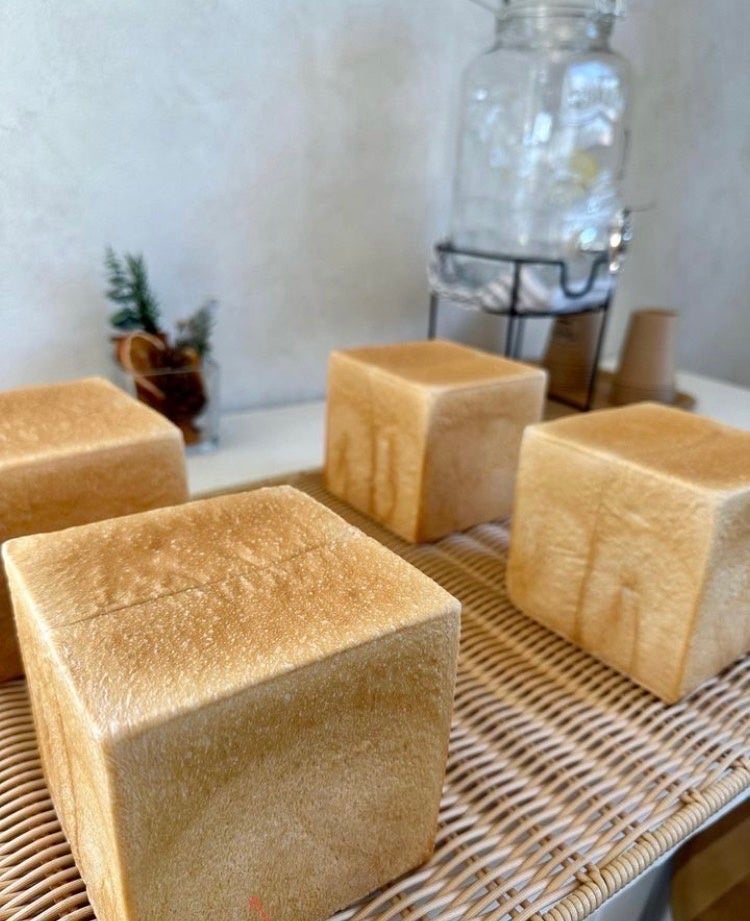 プレミアム『生』食パン