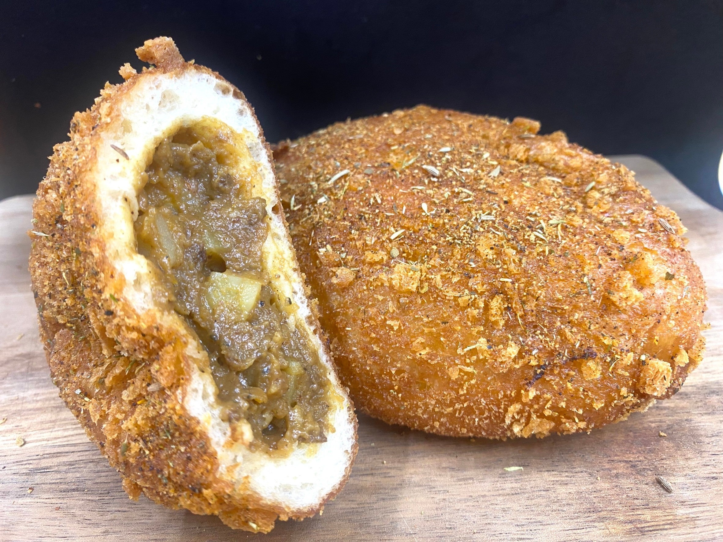 サクッとスパイスカレーパン