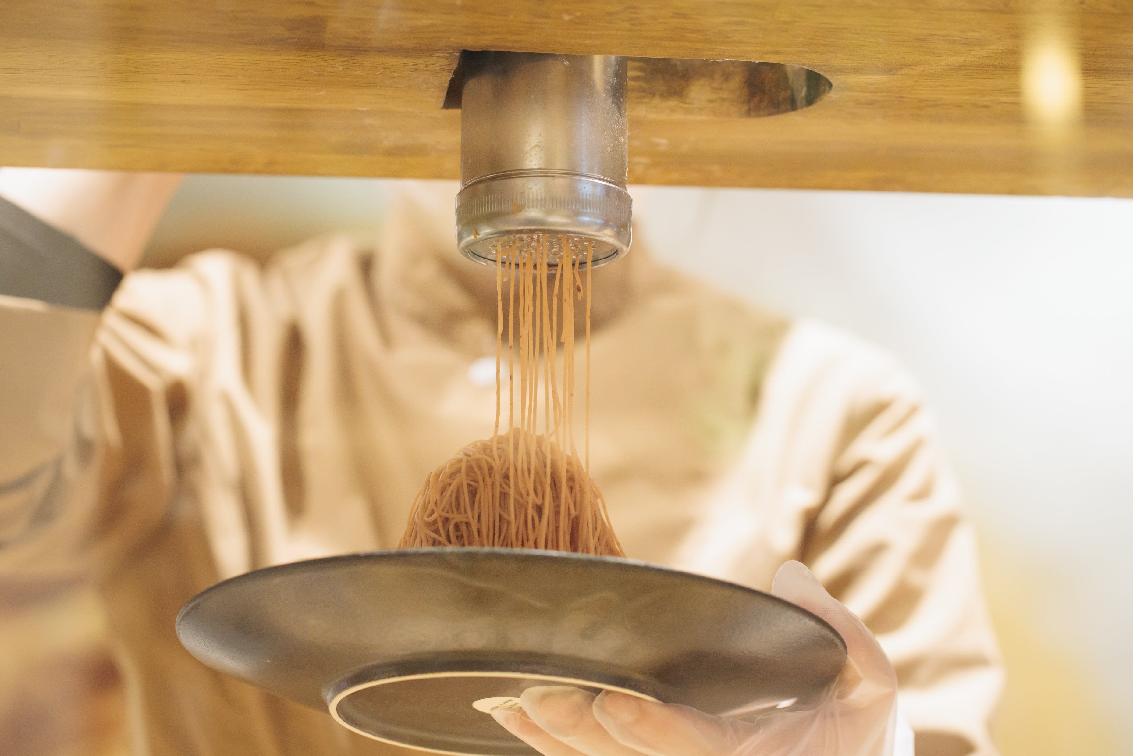 独自開発のモンブラン専用搾り機