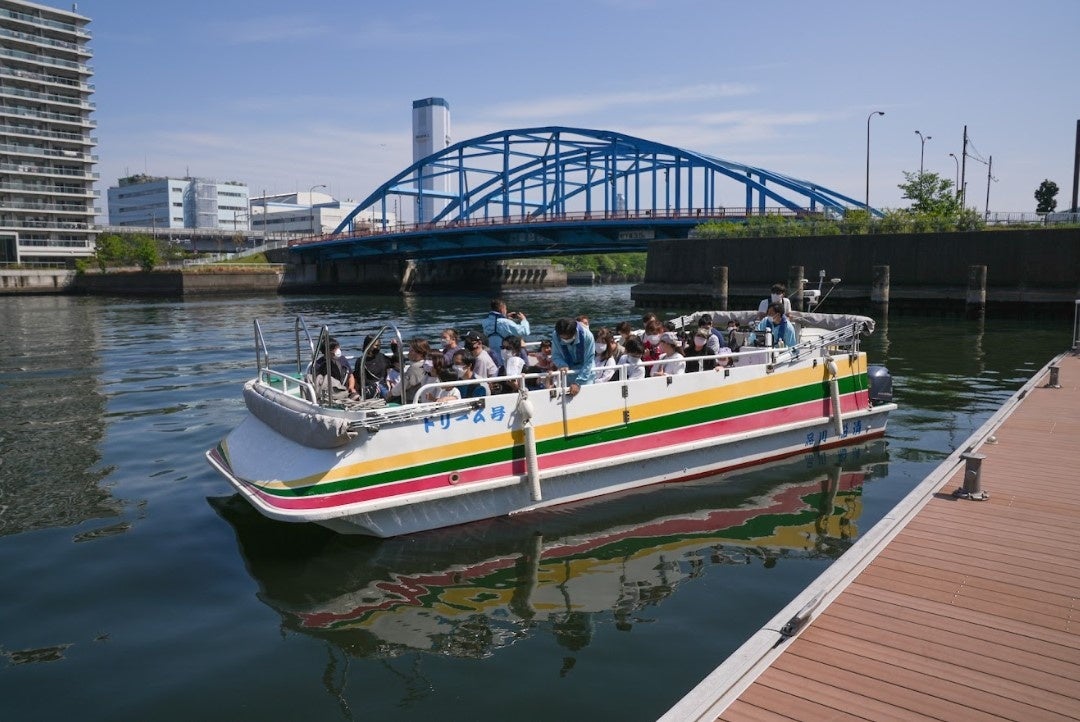 クルーズ船に乗って天王洲のアート鑑賞をしよう！