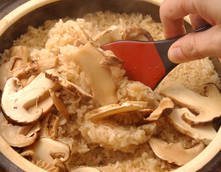豪快な松茸ご飯も