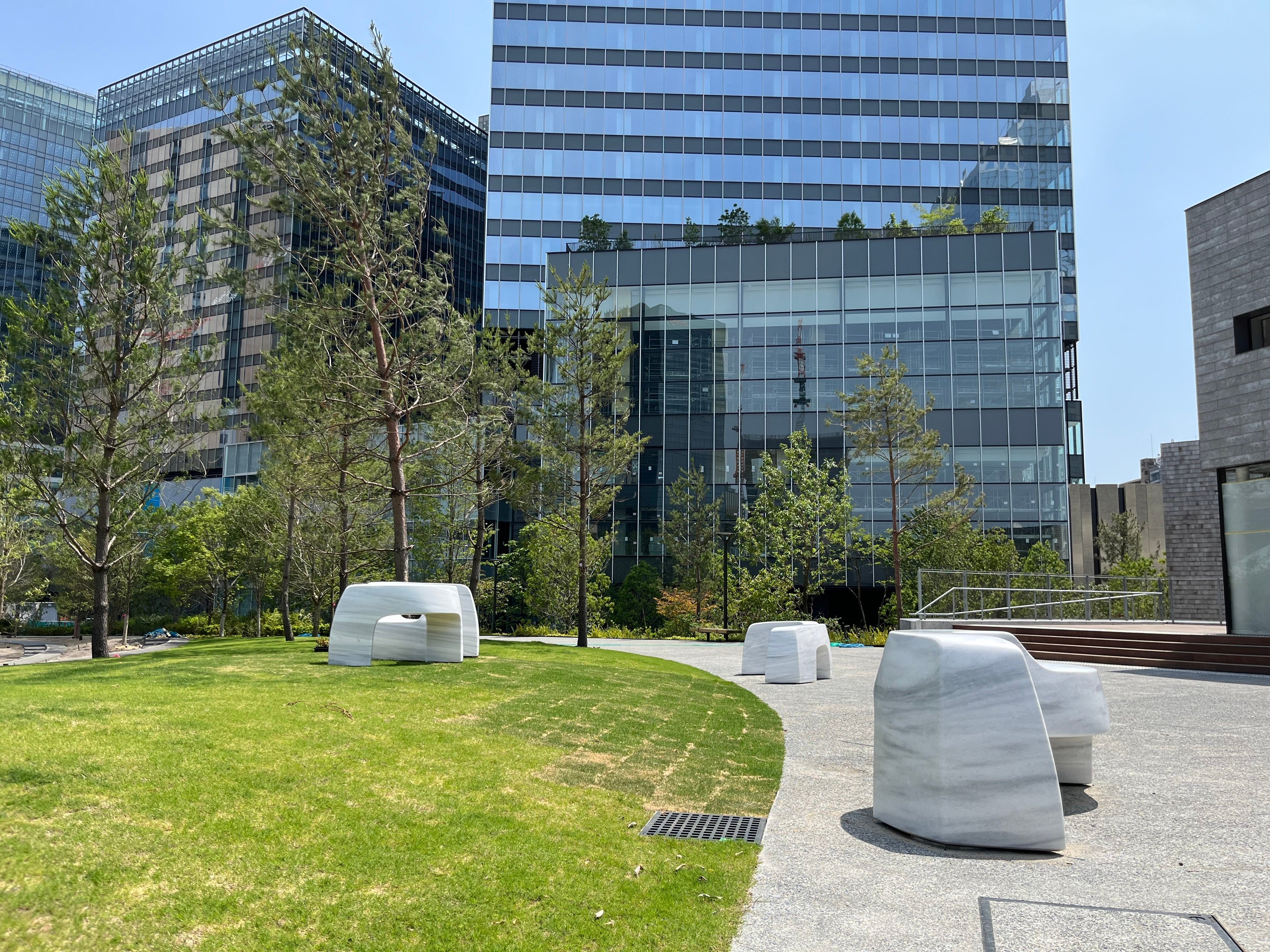 Kate Thomson © 2023 photo TOSHIO SHIMIZU ART OFFICE