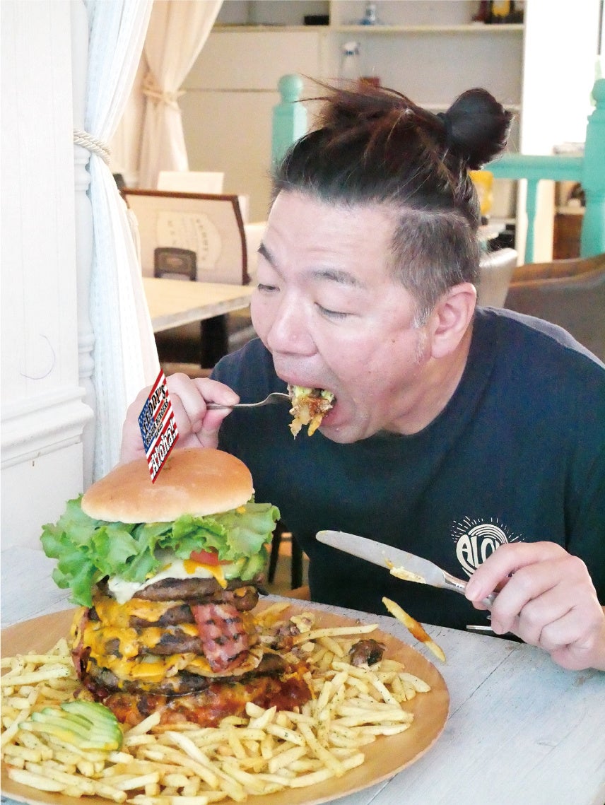 ムチャチャハンバーガーエアー人形　巨大　レア　美品 1万円超えのハンバーガー♪ 総重量約3.4kg 破格のメガ盛りに挑戦