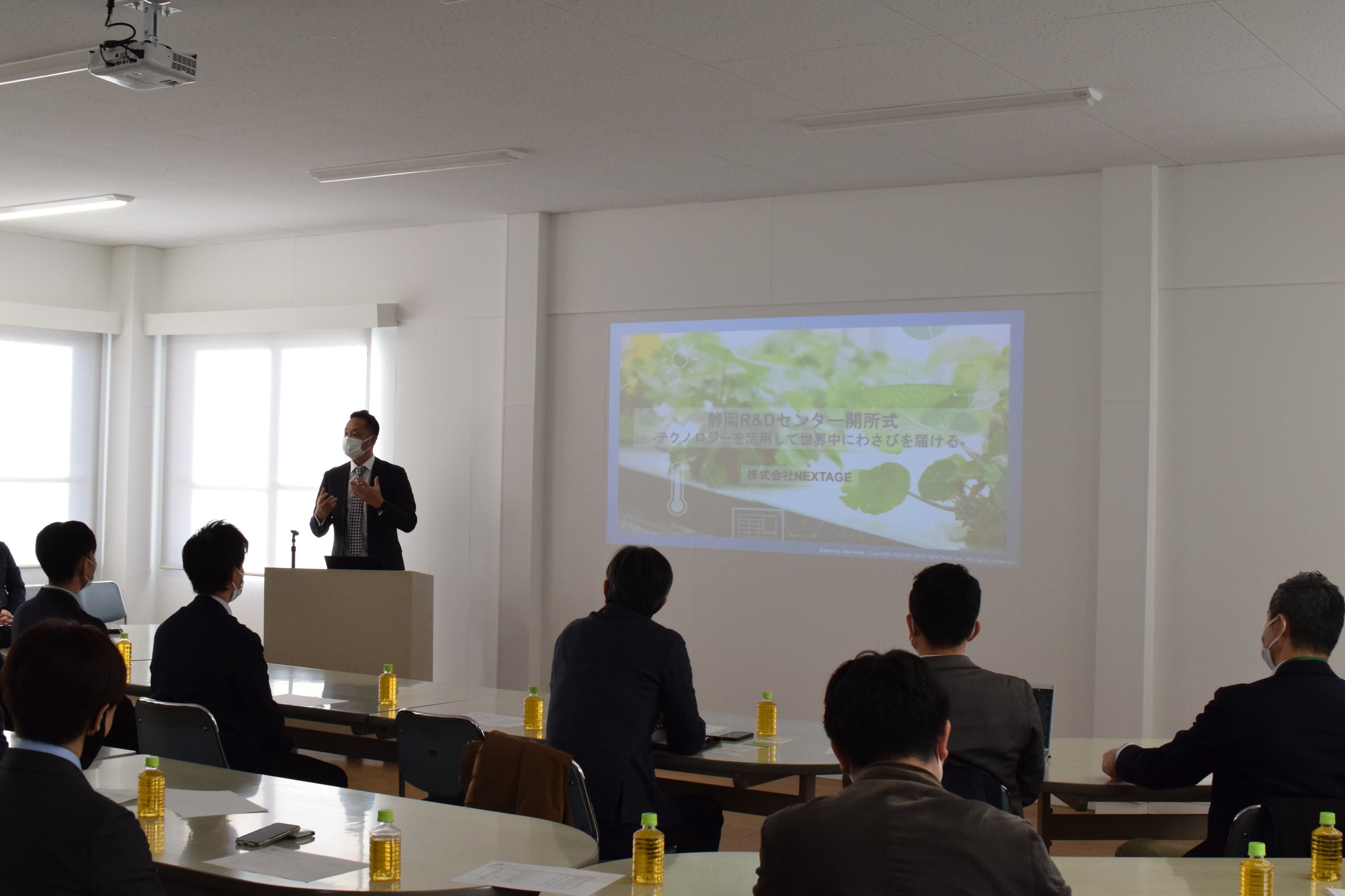 開設意図を説明する弊社代表の中村
