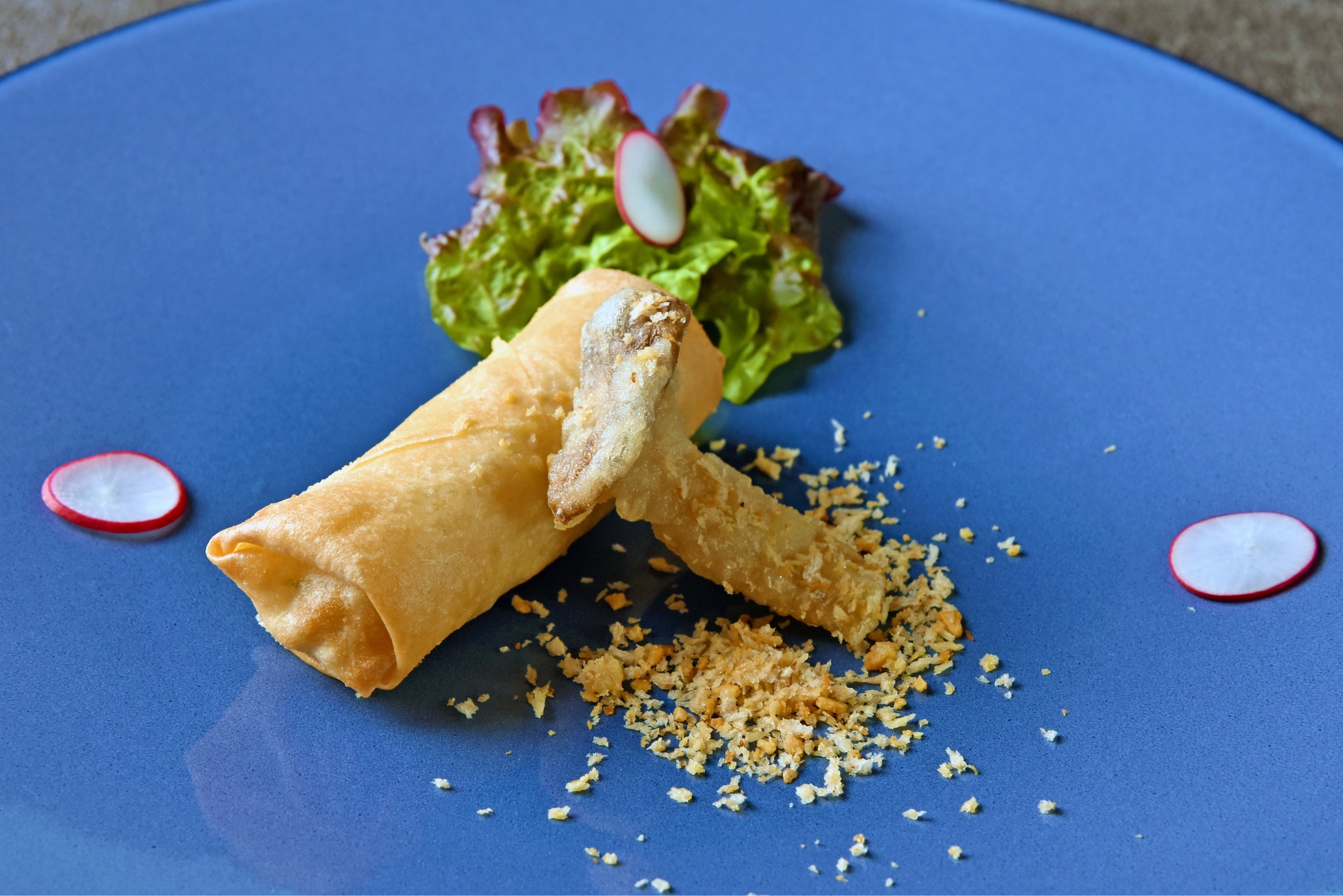 濃厚蟹味噌入り春巻とマコモ茸の天麩羅