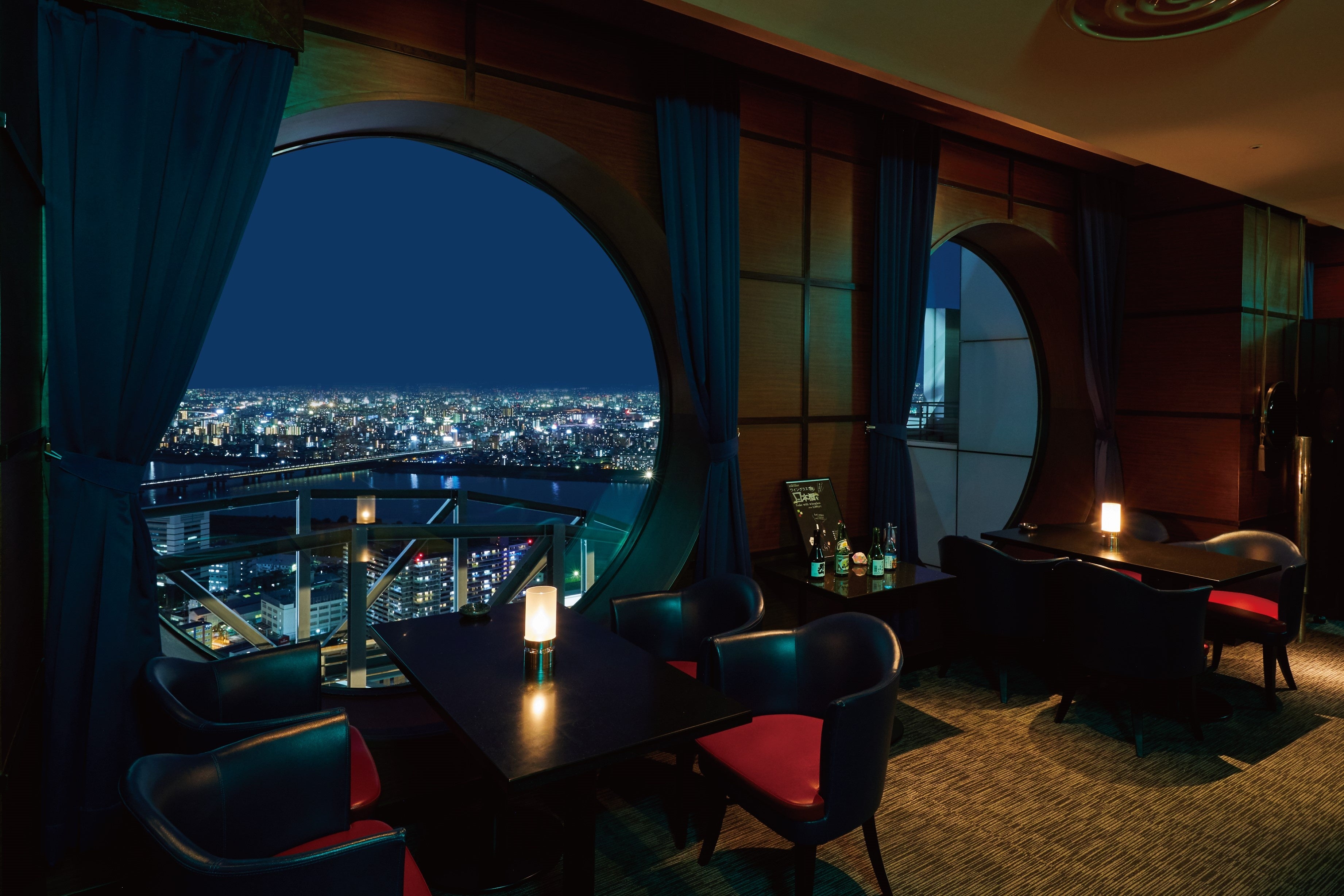 SKYLOUNGE STARDUST内観