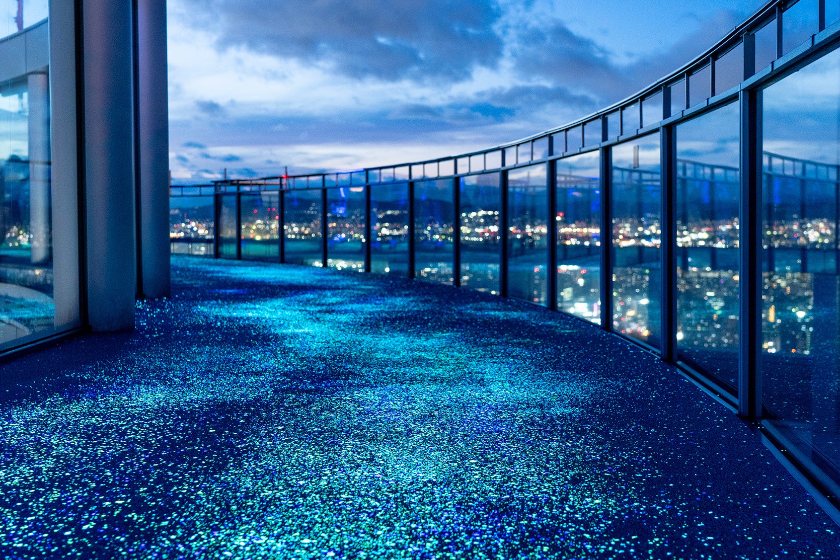 空中庭園展望台／ルミ・スカイデッキ