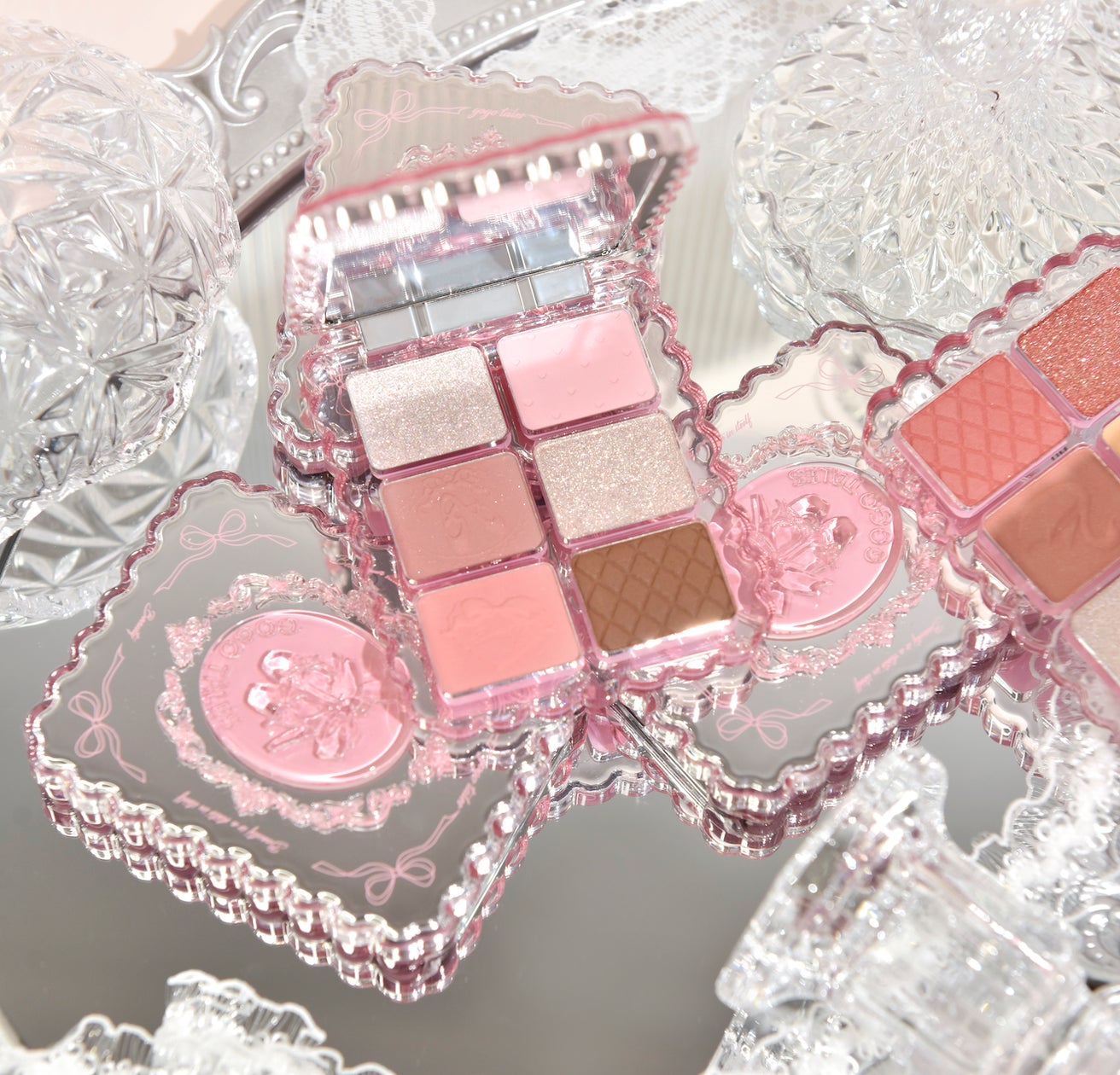 バレエコアがテーマのアイシャドウパレット「スウィートバレエアイ バレエコアがテーマのアイシャドウパレット「スウィートバレエアイ