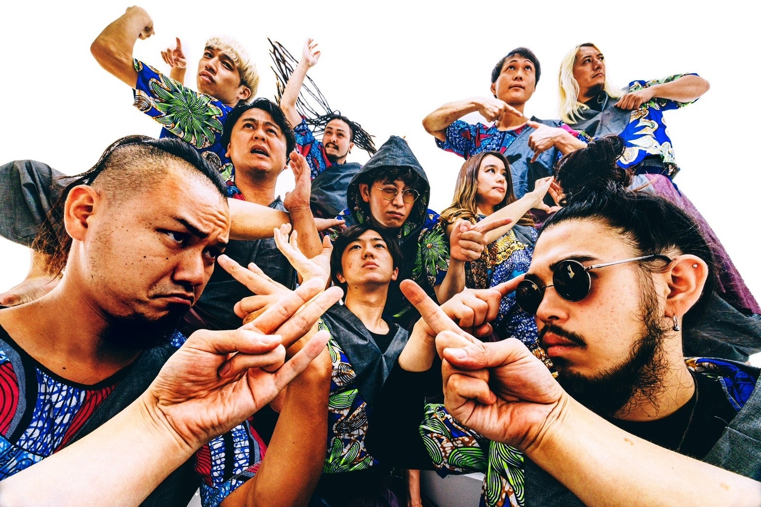 民族アーティスト ラセーニャス