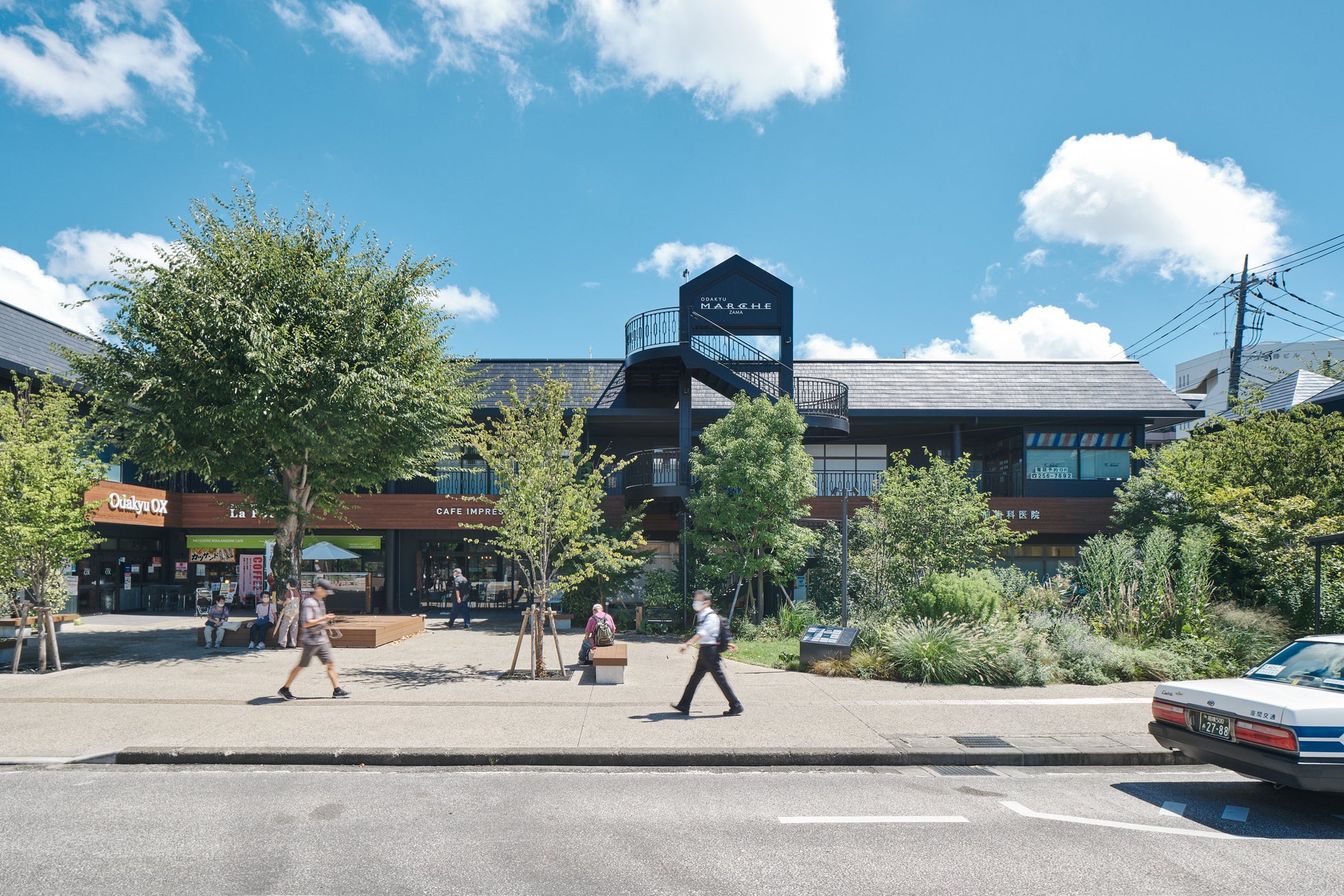 <「小田急マルシェ座間」 photo by Kenya Chiba>