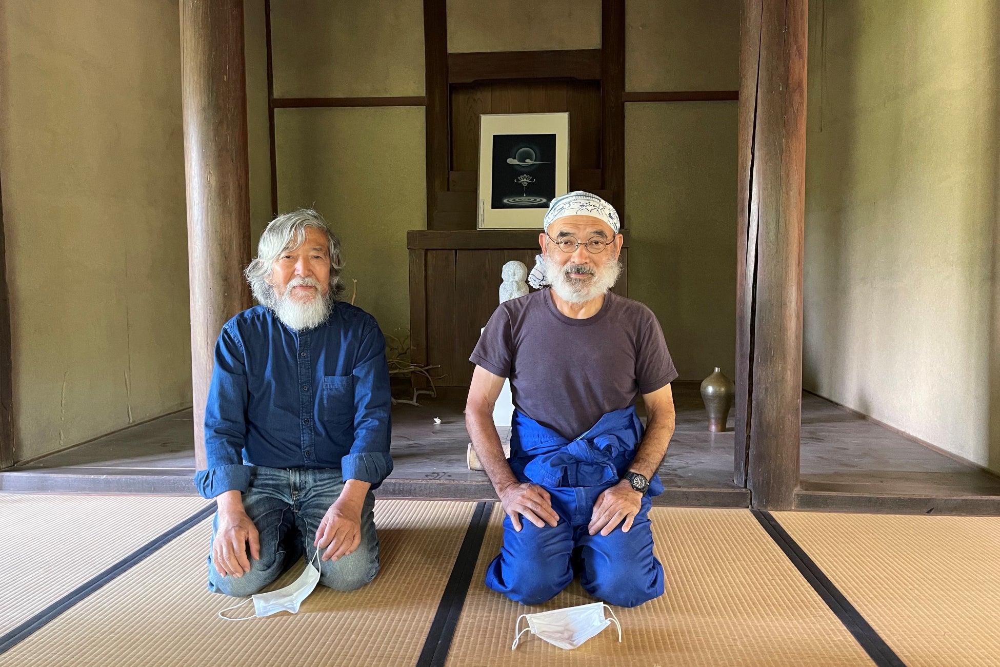 細井陶游さん(向かって左)と⼟屋誠⼀さん(右)