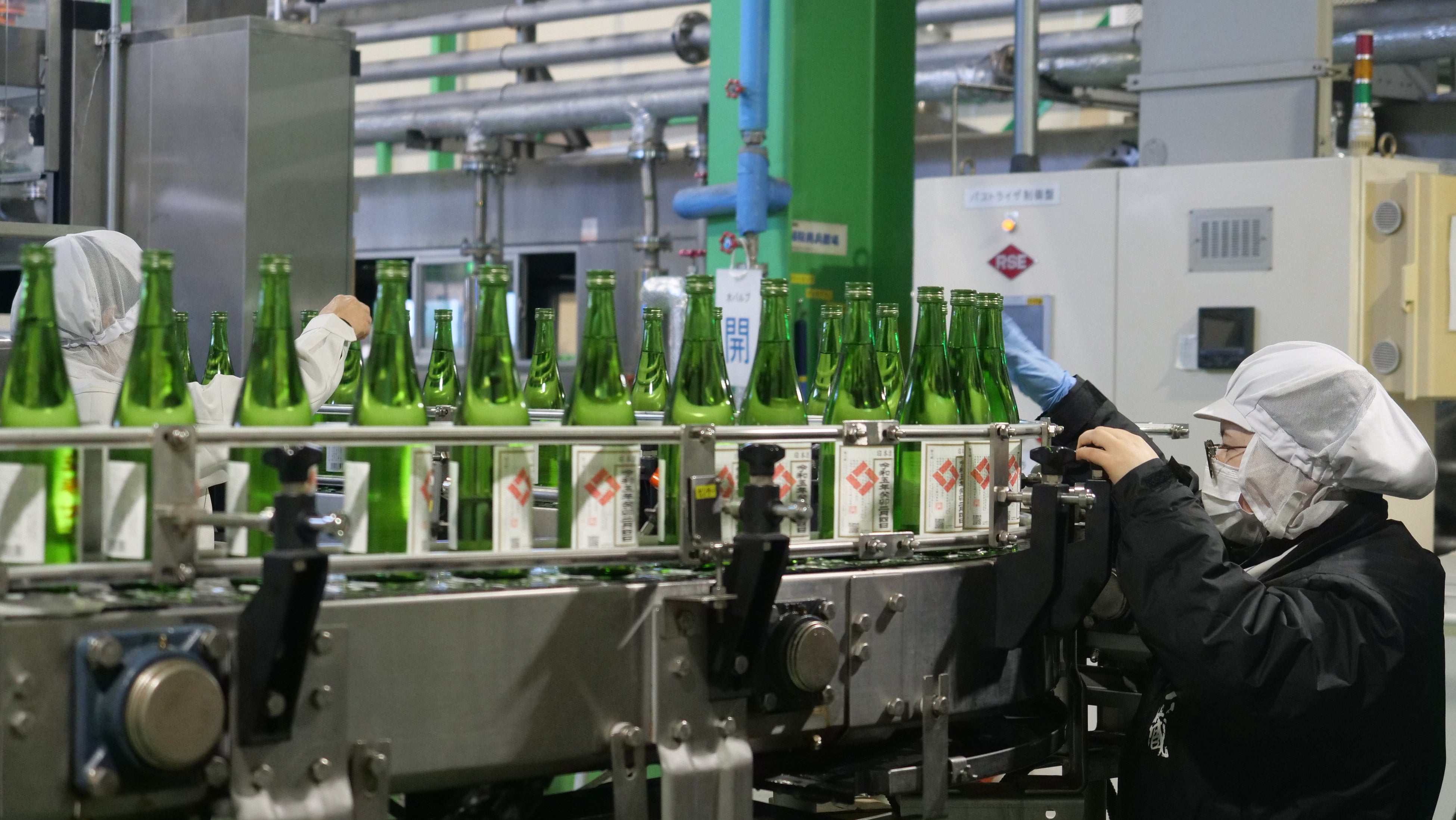 瓶詰め作業