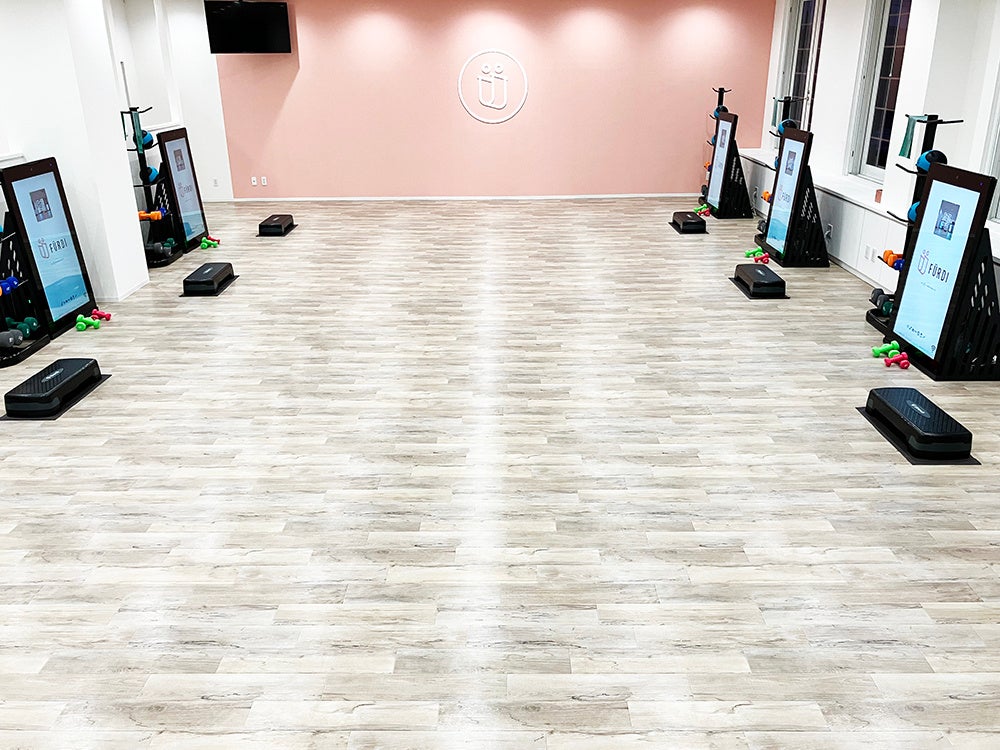 市営バス停市民センタ－下車より徒歩2分、八戸市青葉３丁目にあるスタジオ風景