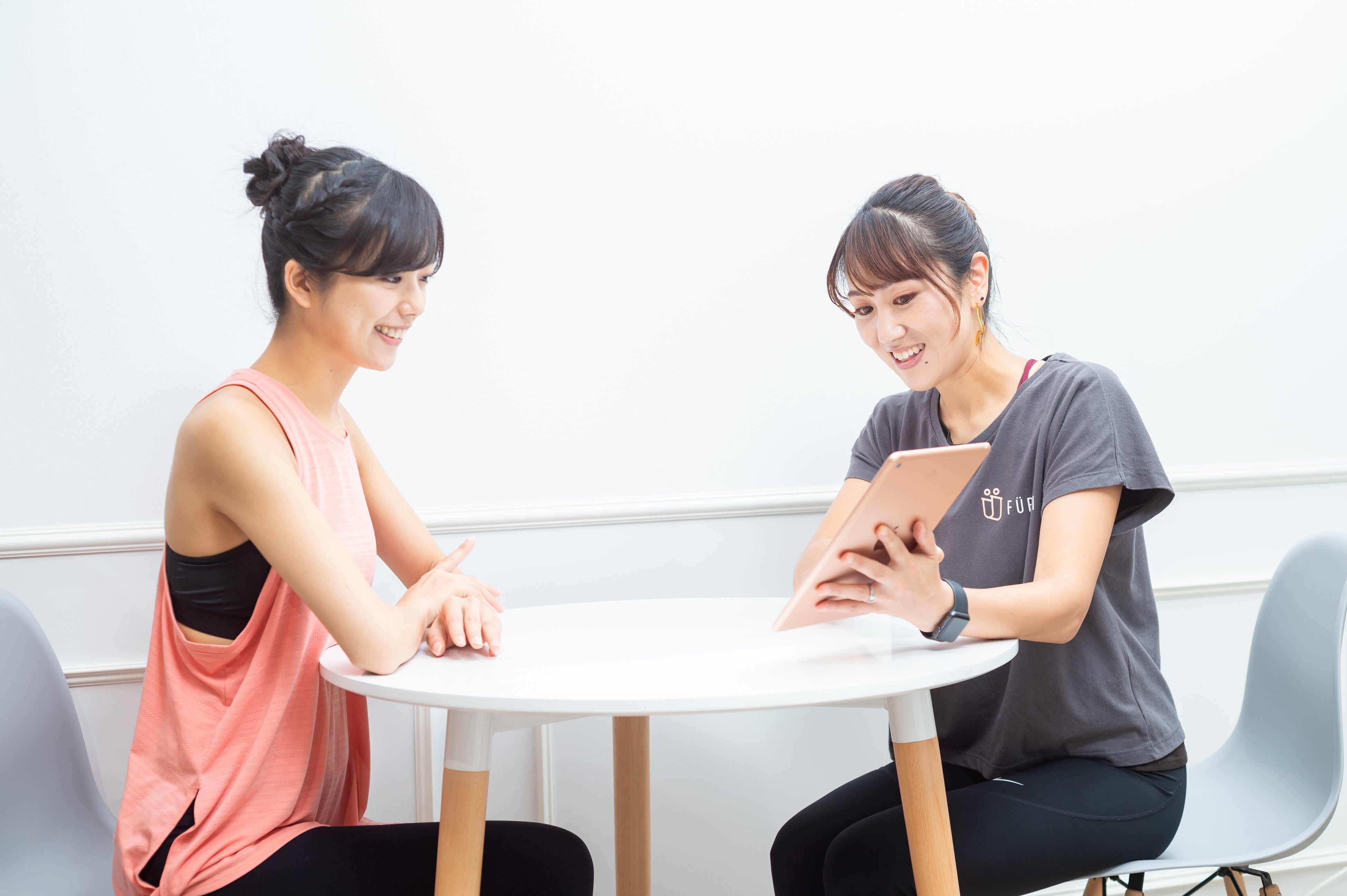 定期的にカウンセリングで身体の状態をチェック。カウンセリング時にメニューを変更するので、飽きずに無理なく安心して運動を継続できます。