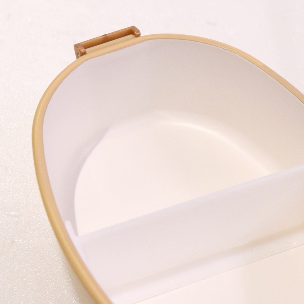 内側が抗菌加工されています