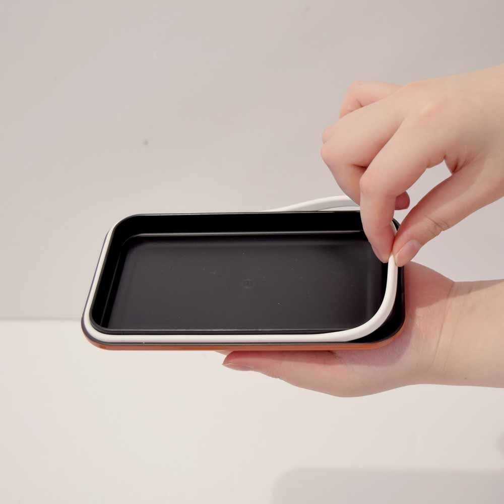 フタにはパッキンが付いています