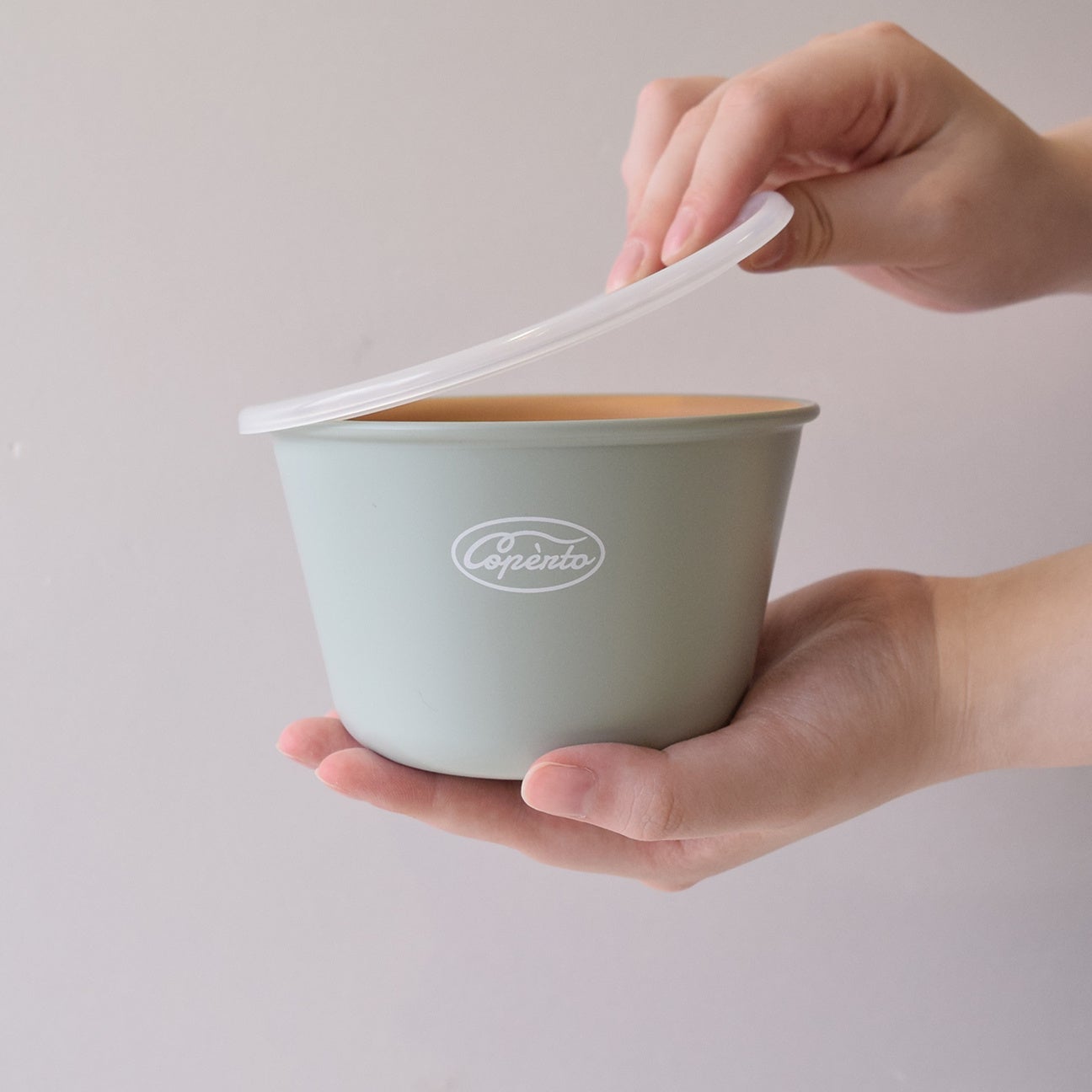 やわらかいフタ