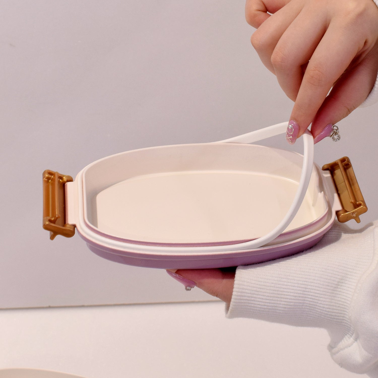 フタにはパッキンが付いています