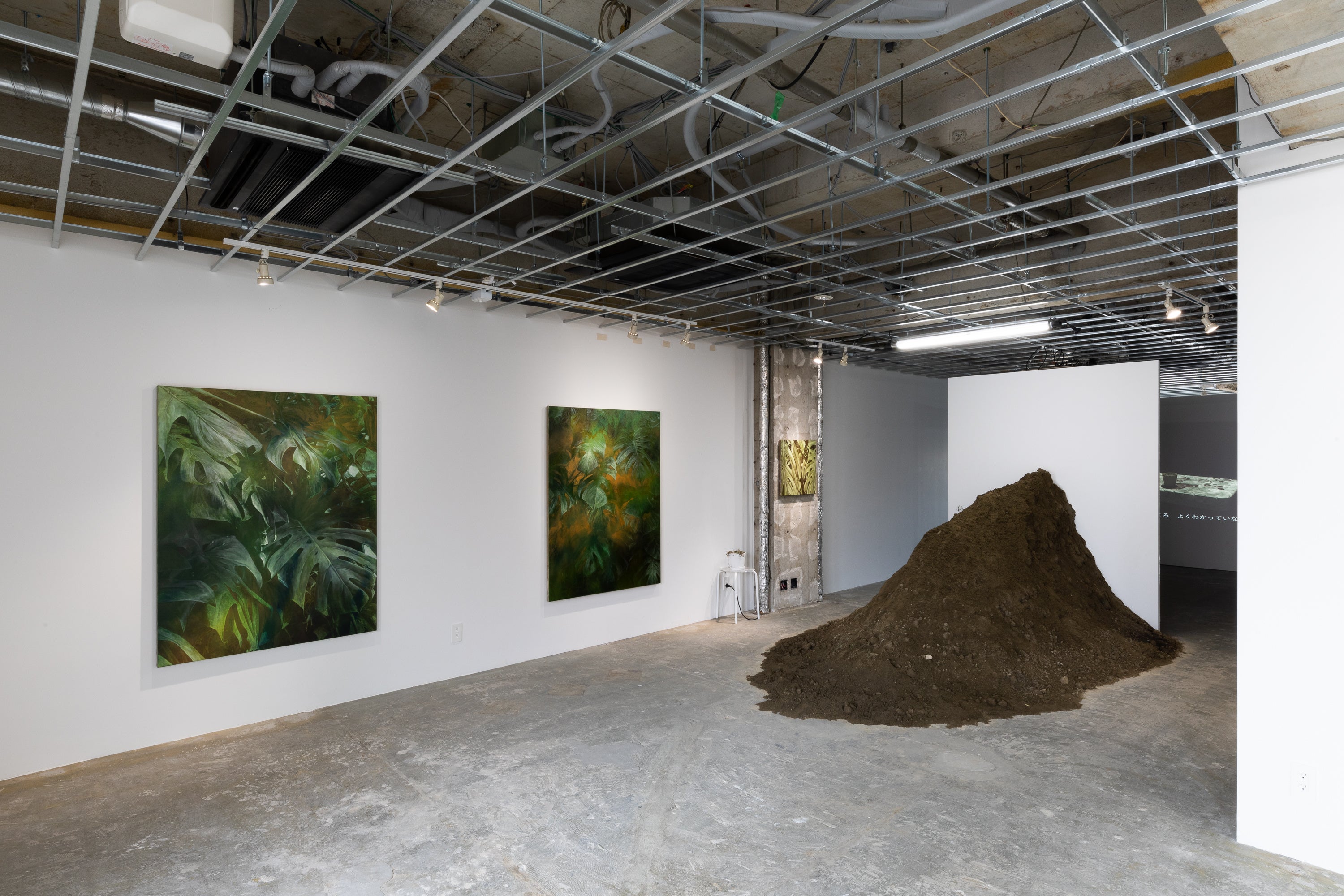 丹原健翔、石毛健太「And yet we continue to breathe.」(2020、ANB Tokyo)展示風景 撮影：山中慎太郎(Qsyum!)