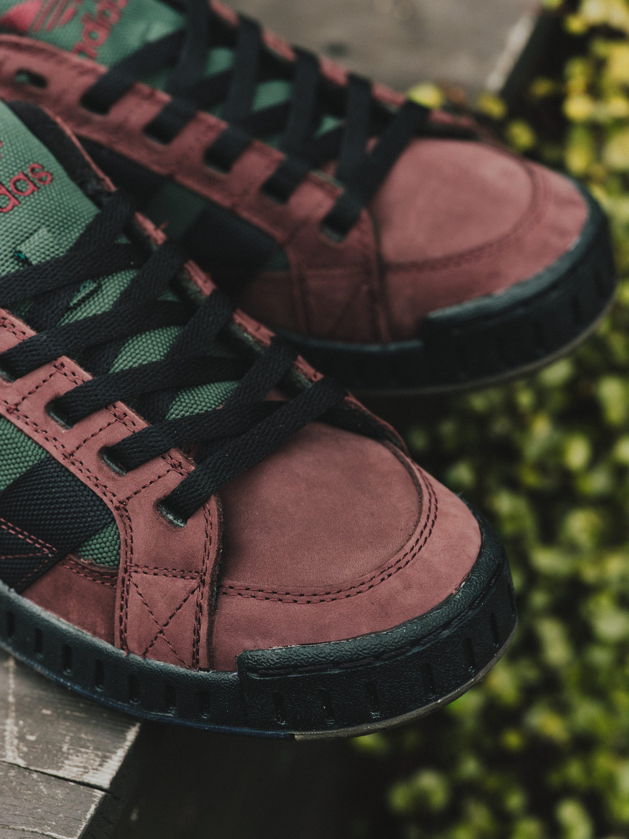 adidas ロースーツ LWST atomos 28.0 ビーブロ 今年復刻を果たした、1998年誕生のadidas Originals「LAWSUIT