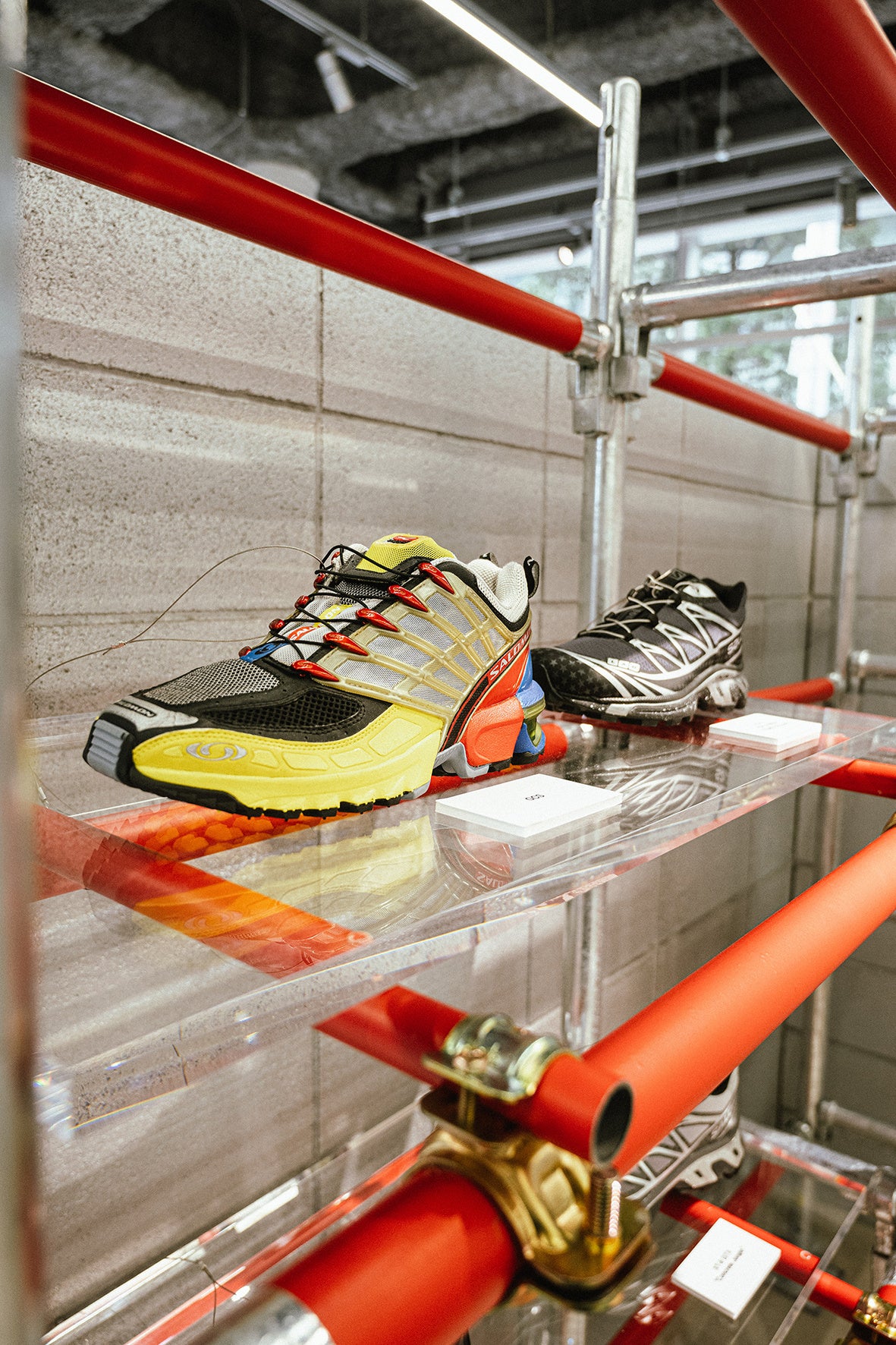 XT-4」の魅力と歴史を体感！atmos新宿で超豪華POPUP『EXPLORERS