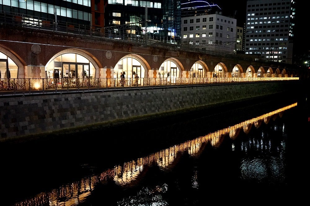 街の風景 署名入り フレーム付き カラー_背景素材集24（繁華街） – 背景倉庫