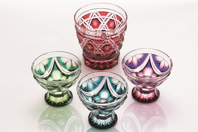 (写真:薩摩切子/提供:鹿児島県)