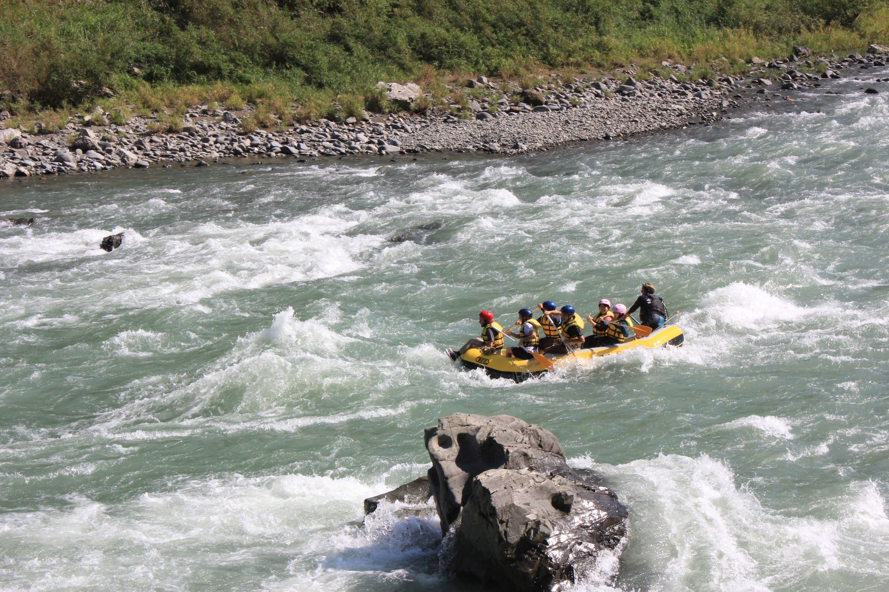 （写真：ラフティング／提供：人吉市 商工観光課）