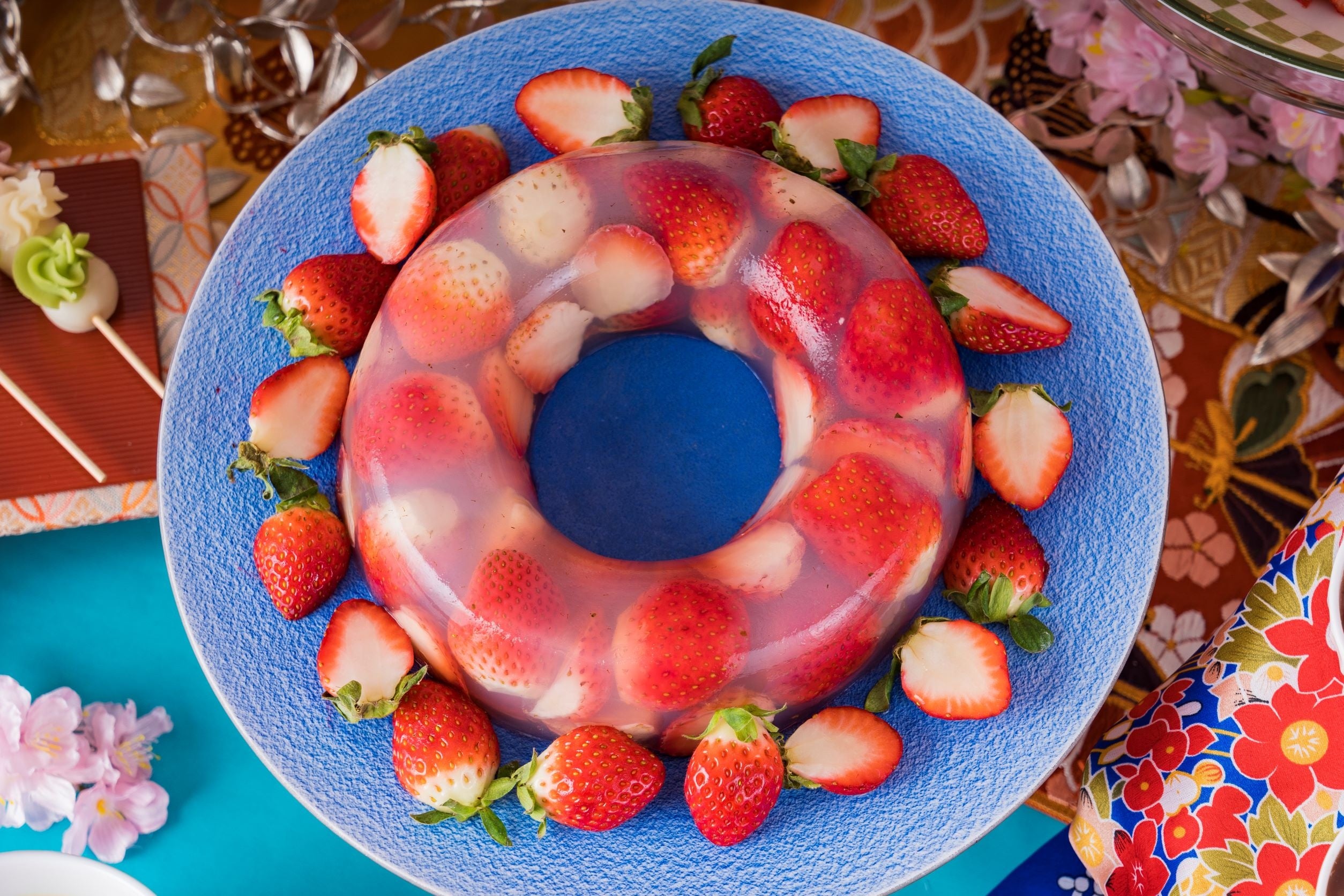 「丸ごといちご寒天ゼリー」イメージ