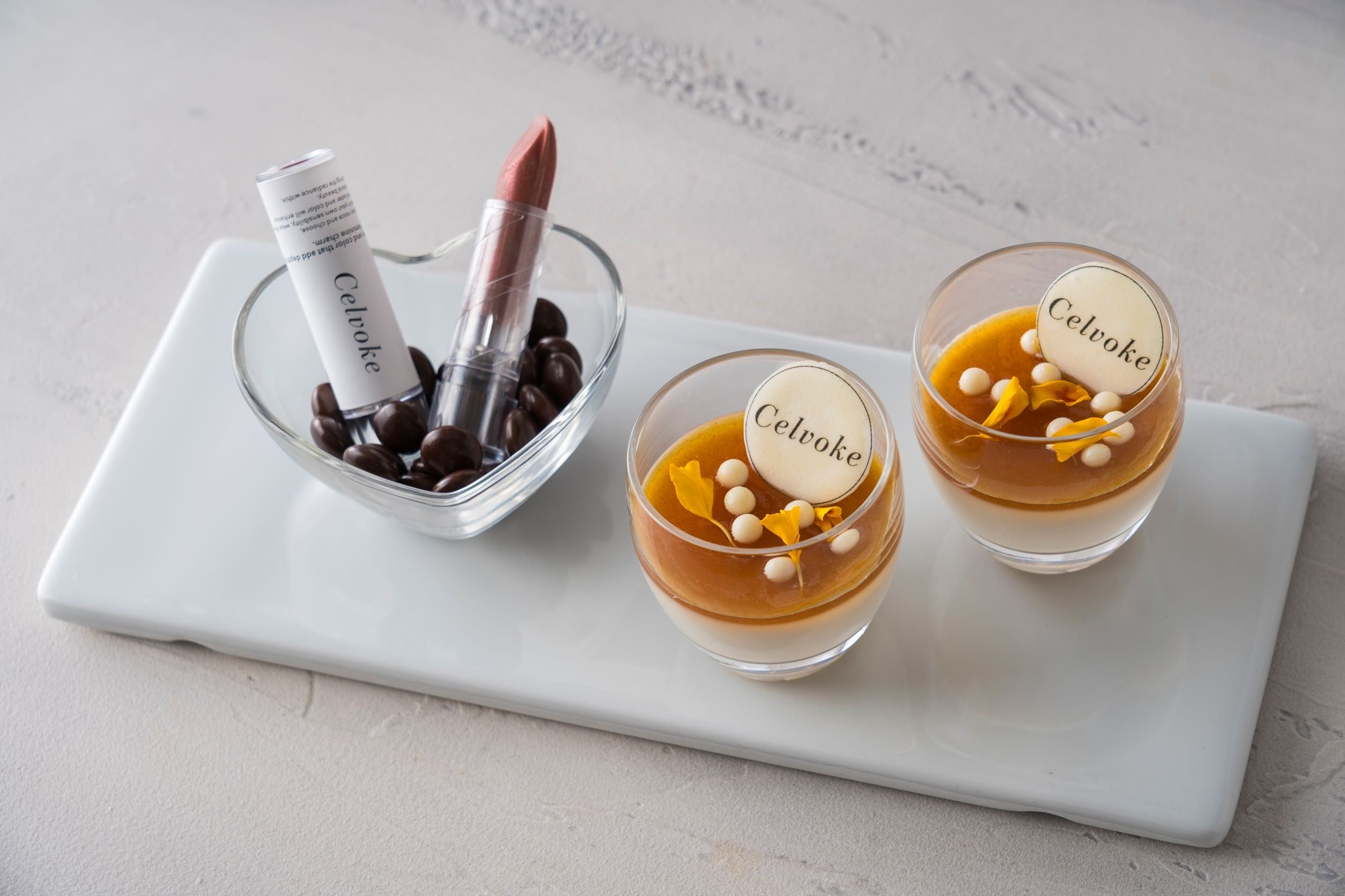 クランベリー・リップスティック／トンカ豆のパンナコッタ イメージ