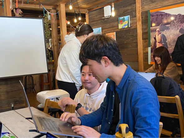 　　　　　　freee会計の操作方法や確定申告について、その場でfreee社員に相談