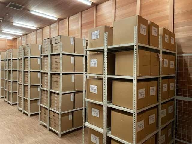 移管された横浜スカーフ・アーカイブ資料（博物館の収蔵庫に立ち入っての閲覧はできません）