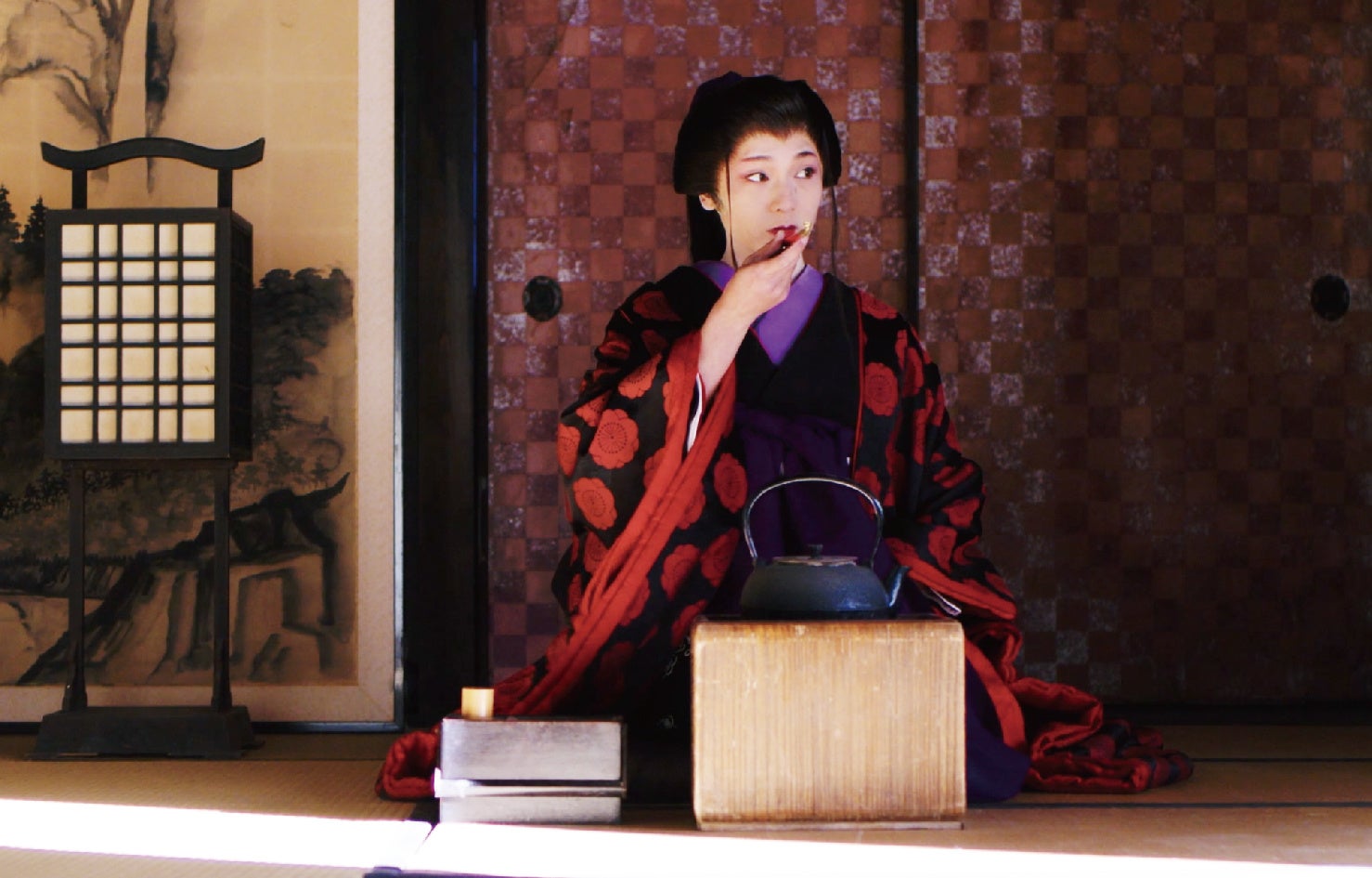 女盗賊「雷お新」（イメージ）