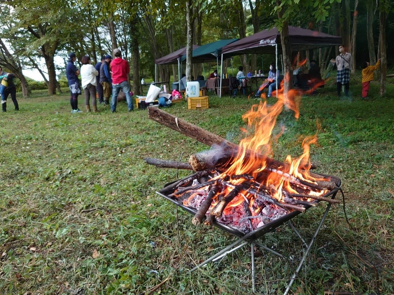 ▲ベースキャンプでの焚き火の様子
